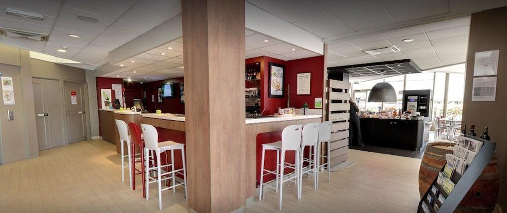 Hotel Campanile Paris Ouest - Gennevilliers Barbanniers Exterior foto