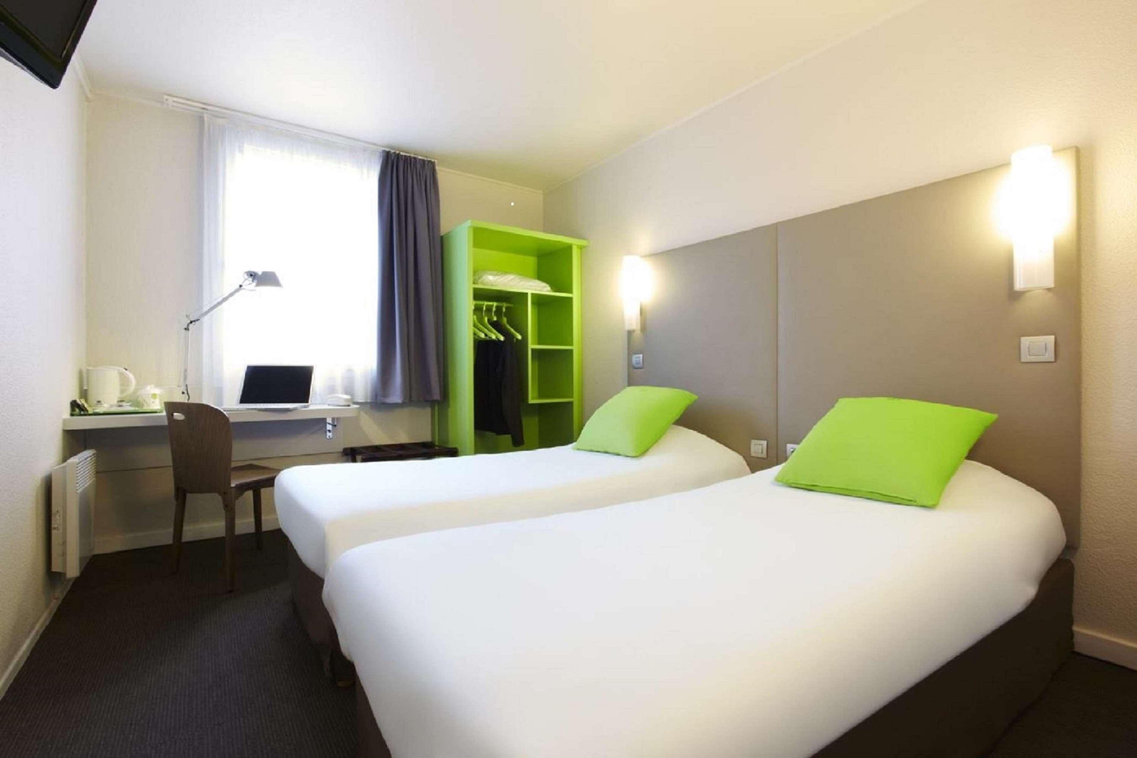 Hotel Campanile Paris Ouest - Gennevilliers Barbanniers Exterior foto